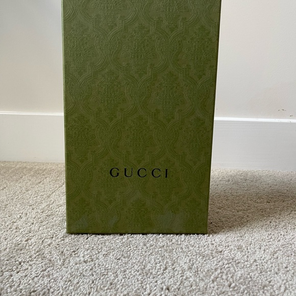 Gucci espadrille sandals. Size 40 1/2. Style # 602406. - Picture 5 of 9